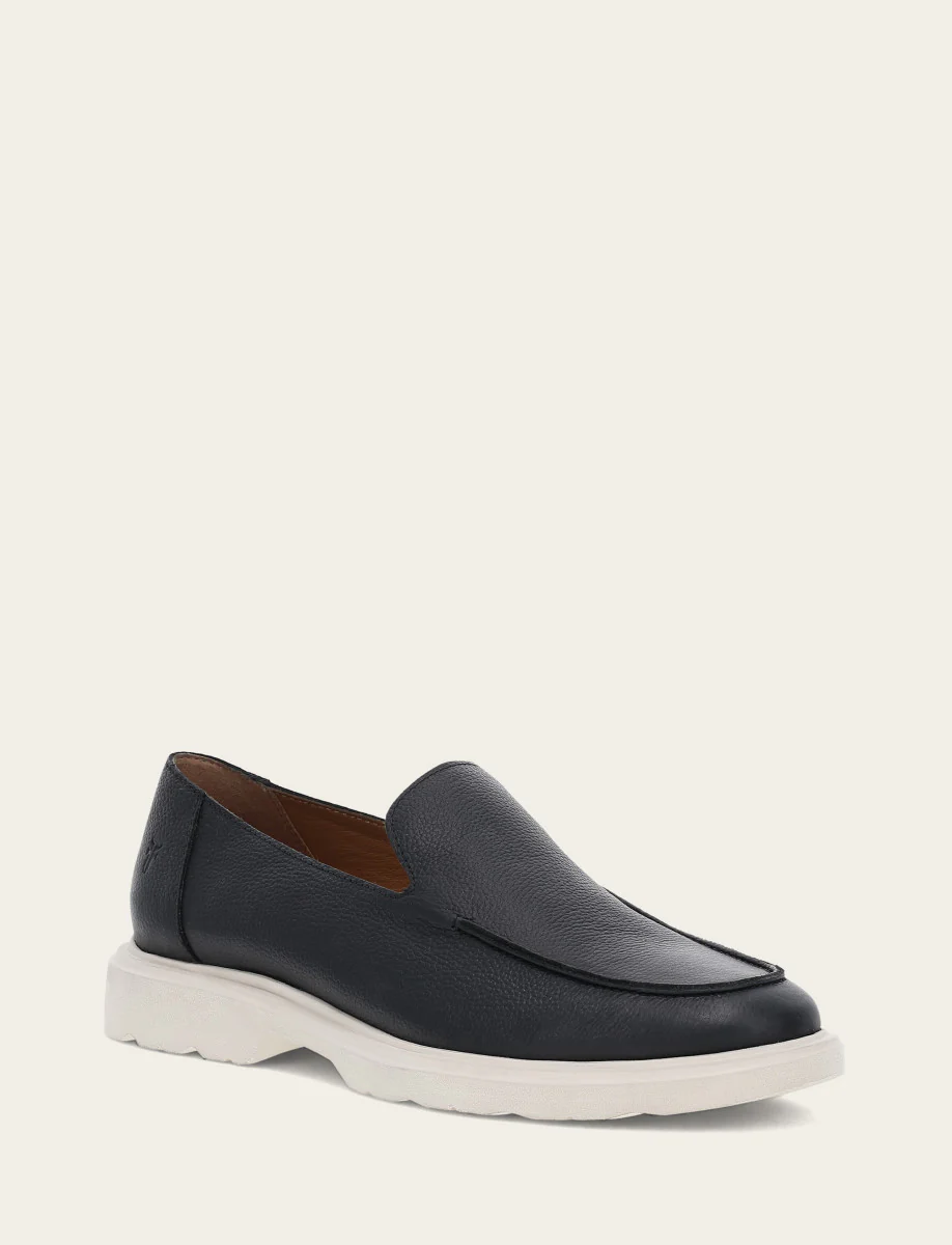 Connor Venetian - Image 2