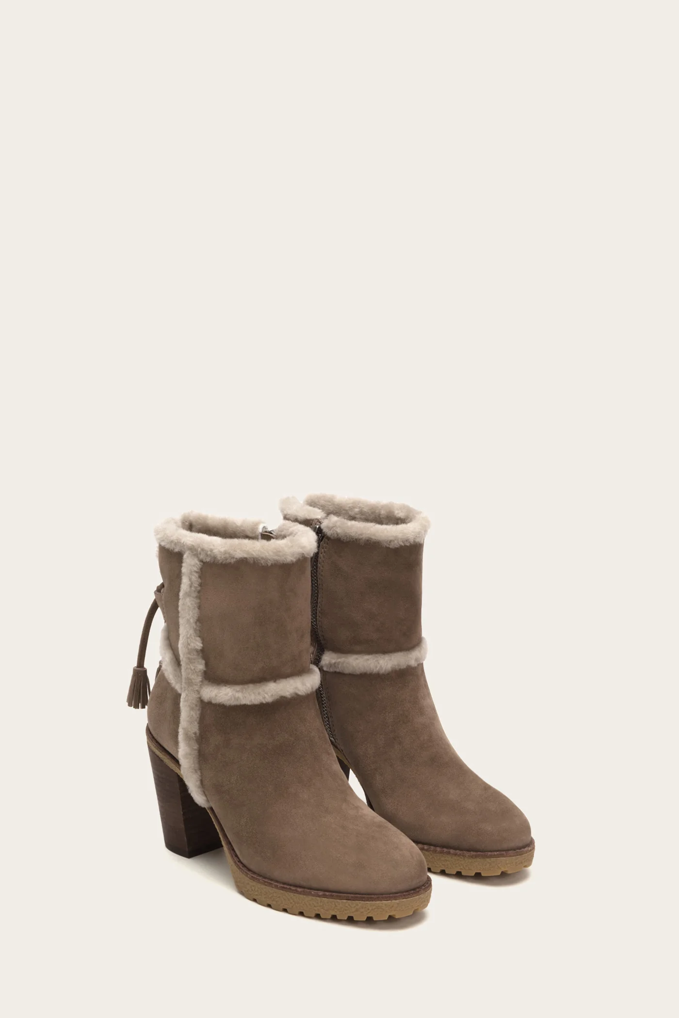 Jen Shearling Short - Pre-Loved - Image 2