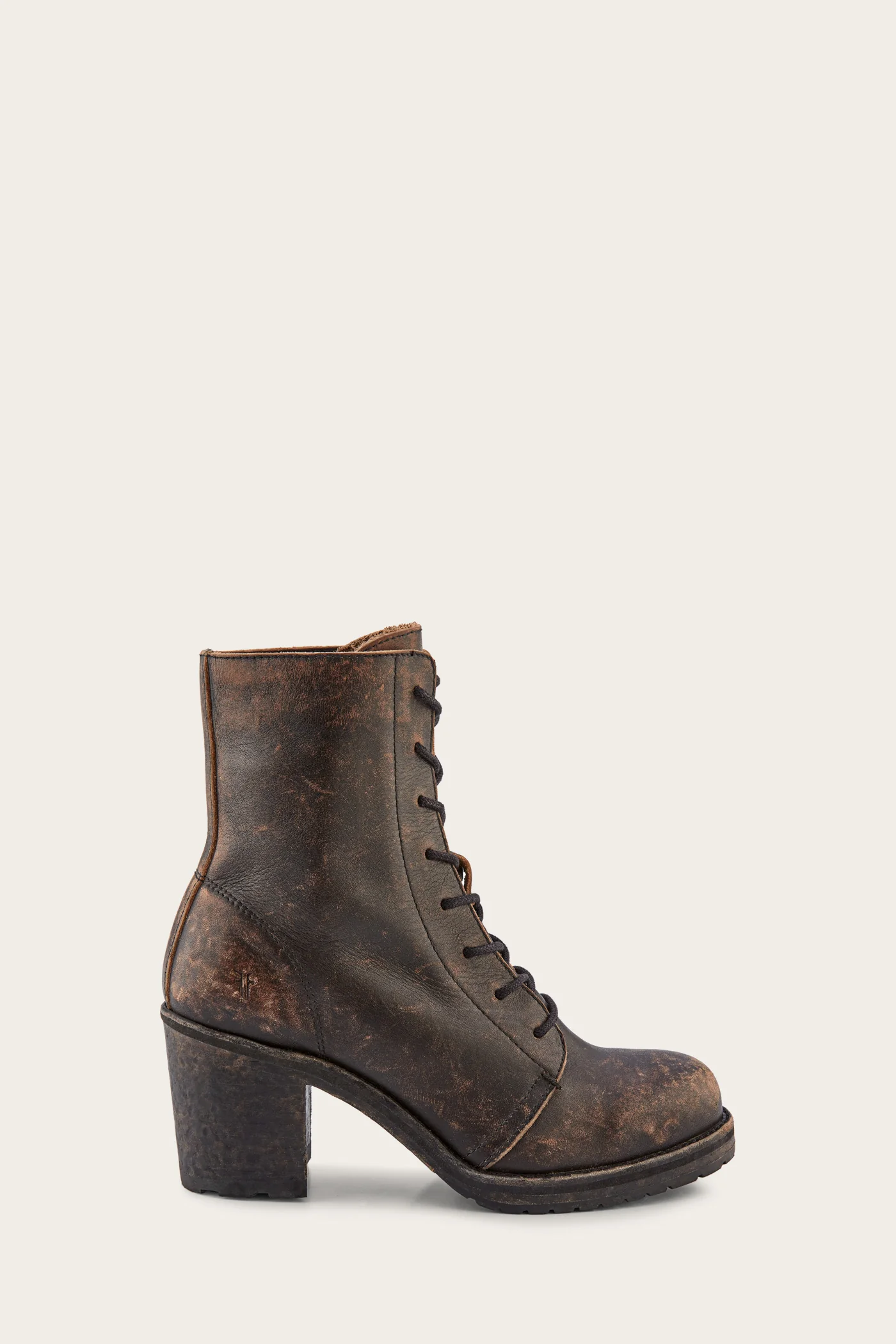 Karen Combat - Frye Found