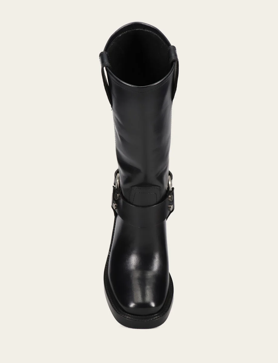 Kate Harness - Frye Found - Image 7