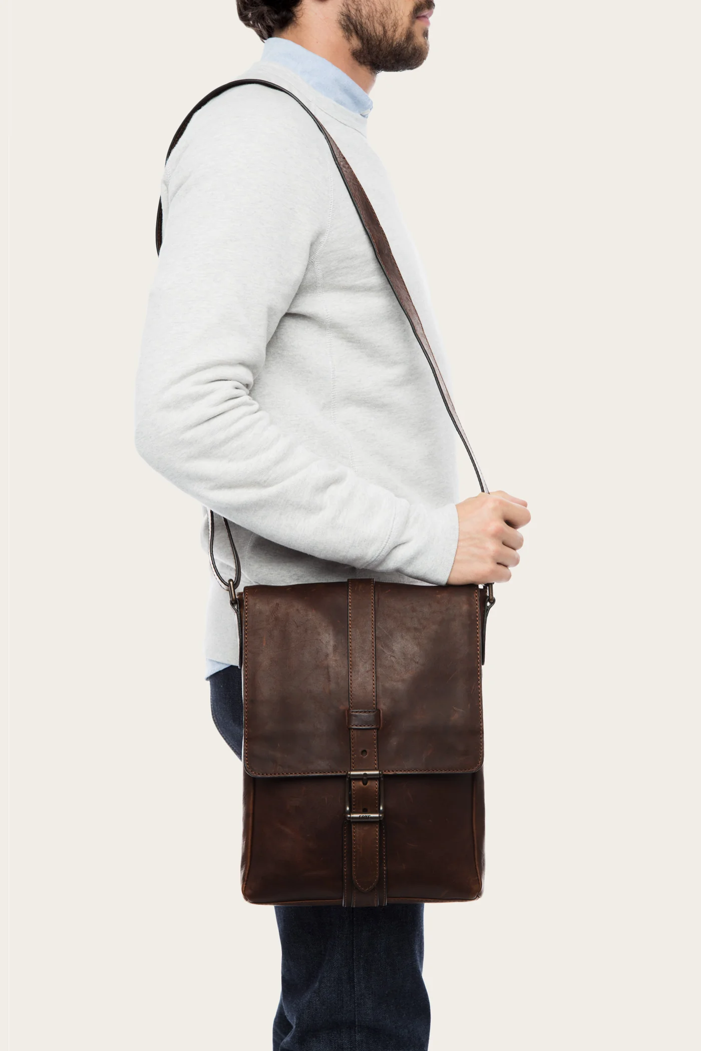 Logan Small Messenger - Pre-Loved - Image 2