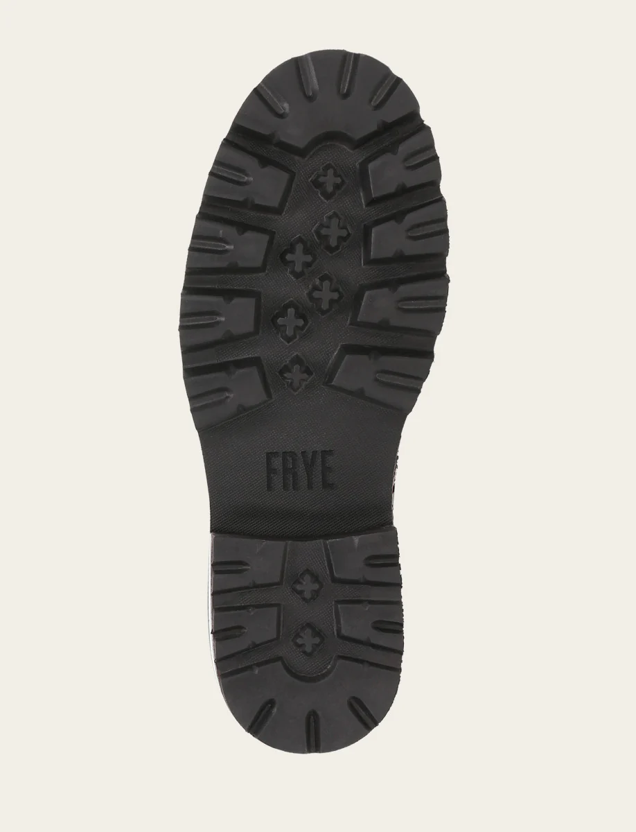 Olivia Combat - Image 8