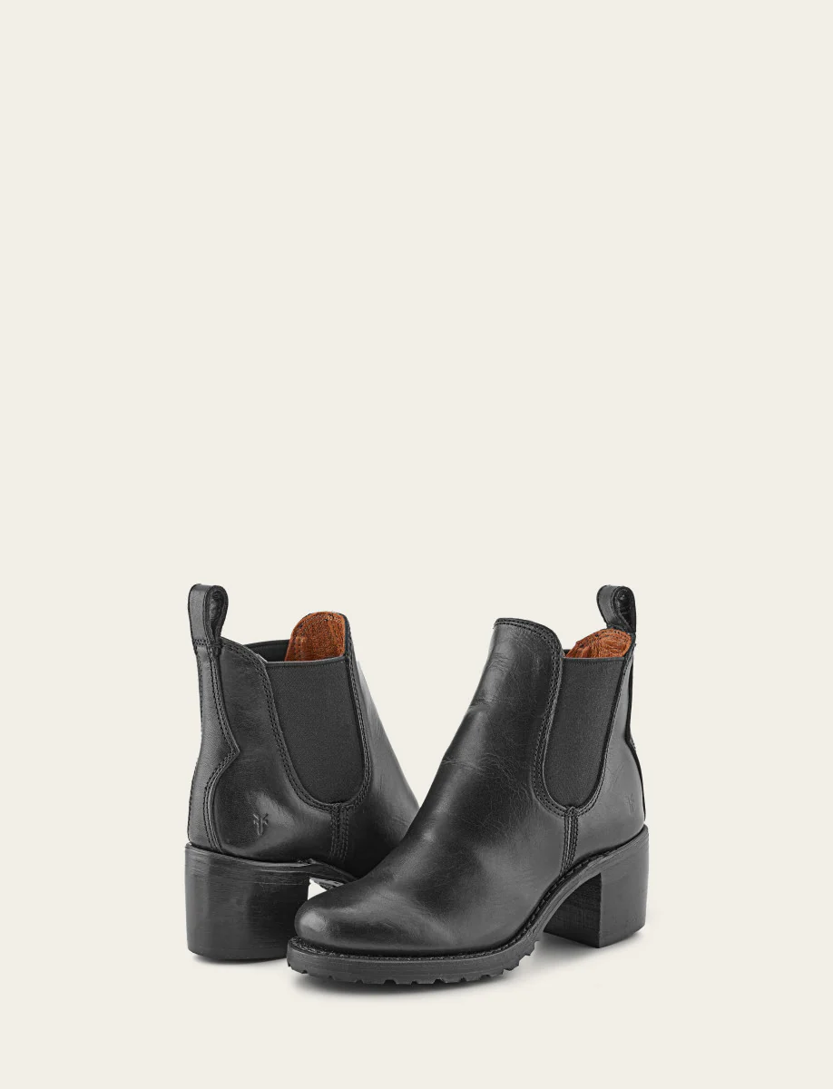 Sabrina Chelsea - Frye Found - Image 4