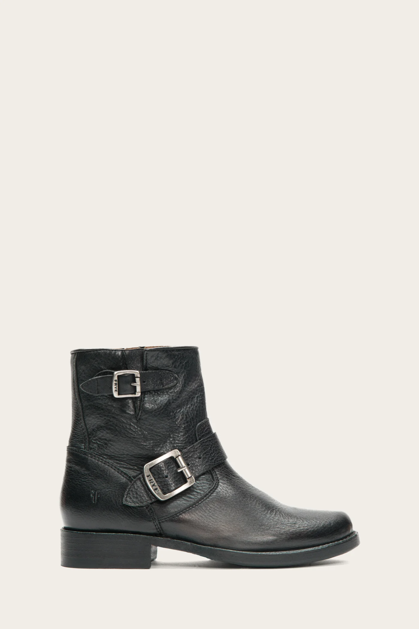 Vicky 6 - Frye Found
